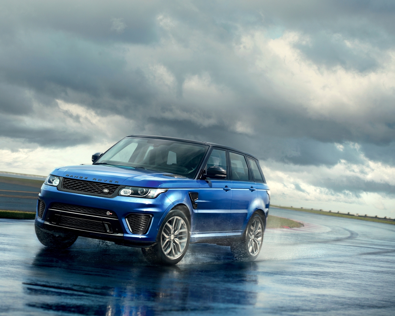 Gorgeous Blue Range Rover for 1280 x 1024 resolution