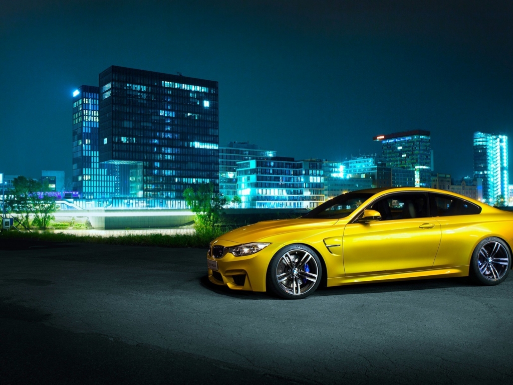 Gorgeous BMW M4 Coupe for 1024 x 768 resolution
