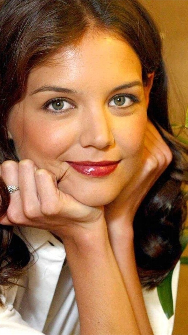 Gorgeous Katie Holmes for 640 x 1136 iPhone 5 resolution