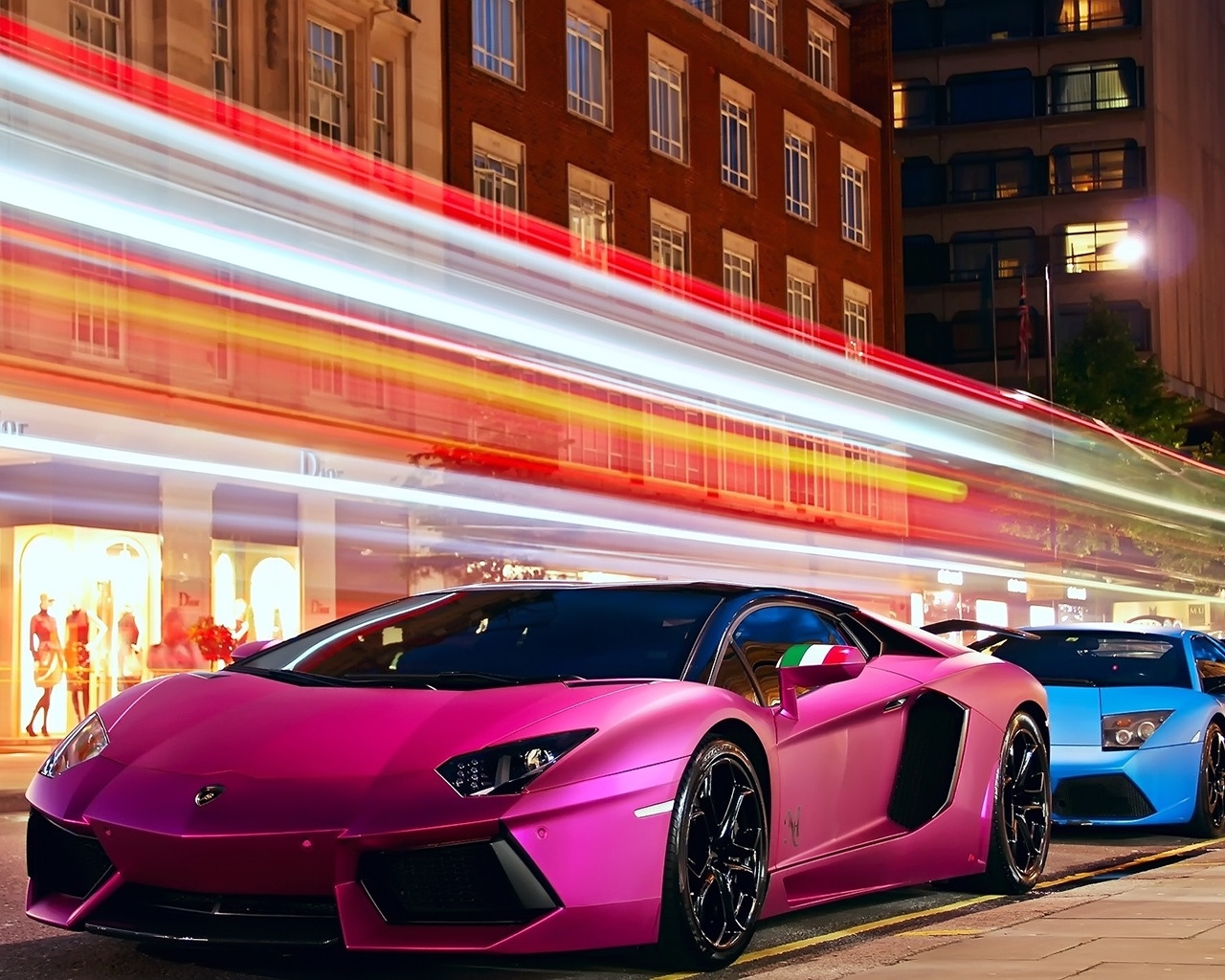 Gorgeous Lamborghini for 1280 x 1024 resolution