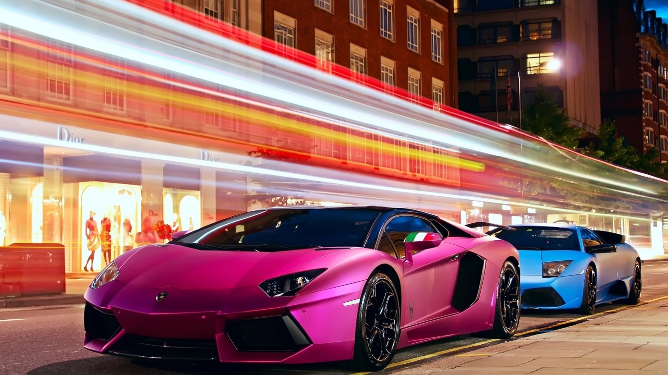 Gorgeous Lamborghini for 1366 x 768 HDTV resolution