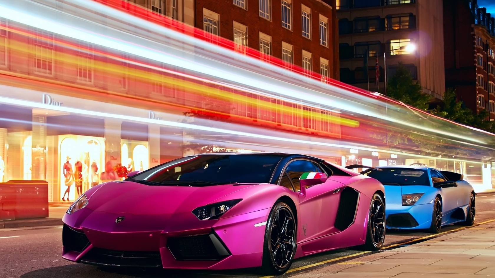 Gorgeous Lamborghini for 1680 x 945 HDTV resolution