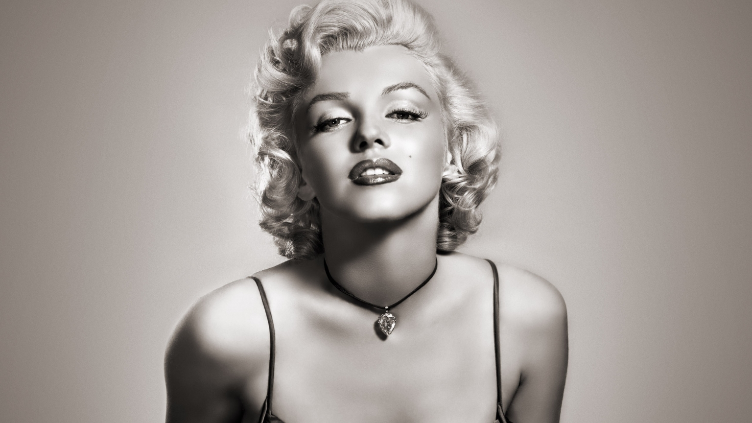 Gorgeous Marilyn Monroe for 1536 x 864 HDTV resolution