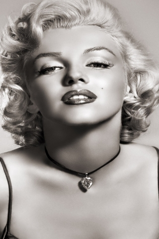 Gorgeous Marilyn Monroe for 320 x 480 iPhone resolution