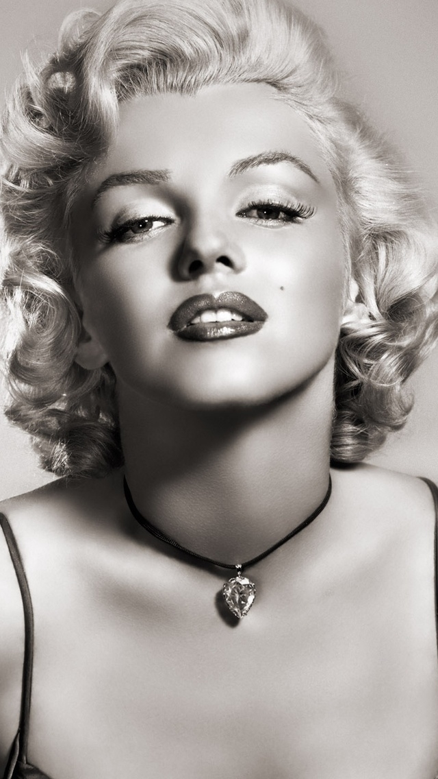 Gorgeous Marilyn Monroe for 640 x 1136 iPhone 5 resolution