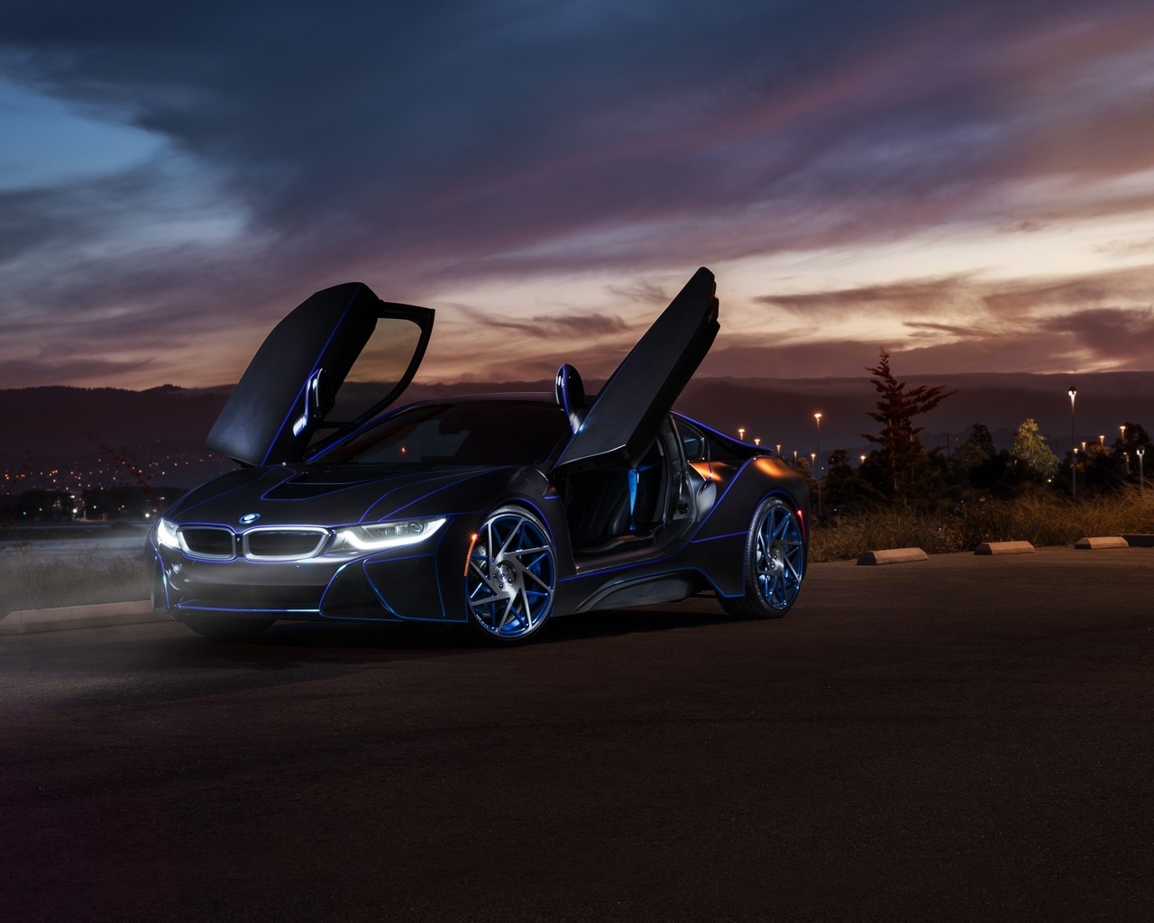Gorgeous New BMW i8 for 1280 x 1024 resolution