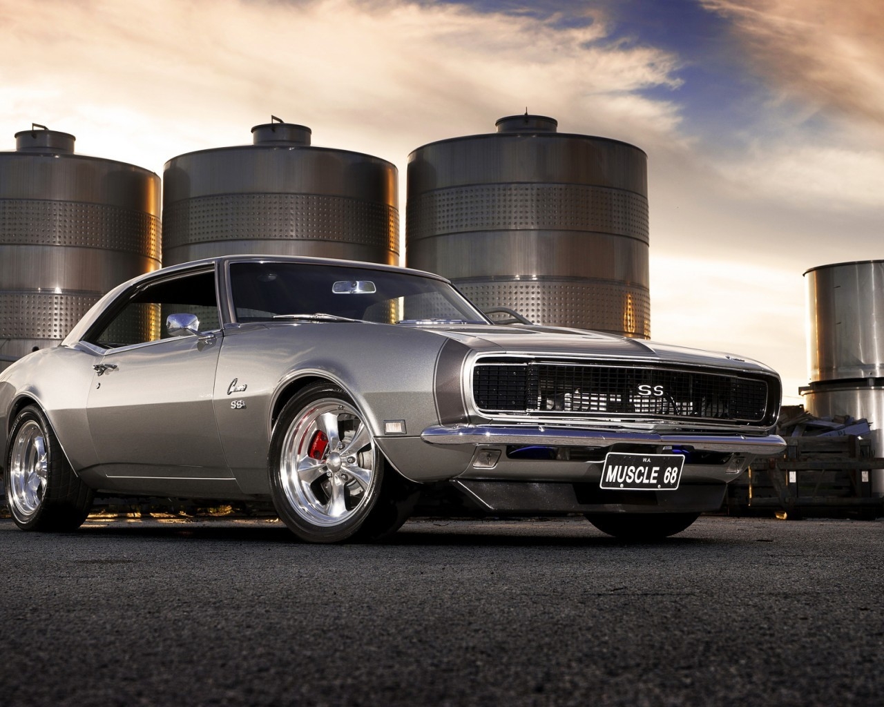 Gorgeous Old Chevrolet Camaro for 1280 x 1024 resolution