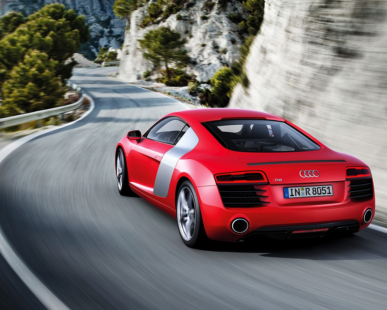 Gorgeous Red Audi R8 2013 for 1280 x 1024 resolution