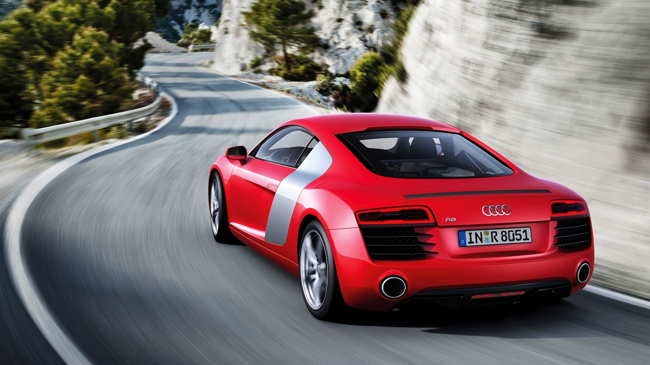 Gorgeous Red Audi R8 2013 for 1280 x 720 HDTV 720p resolution