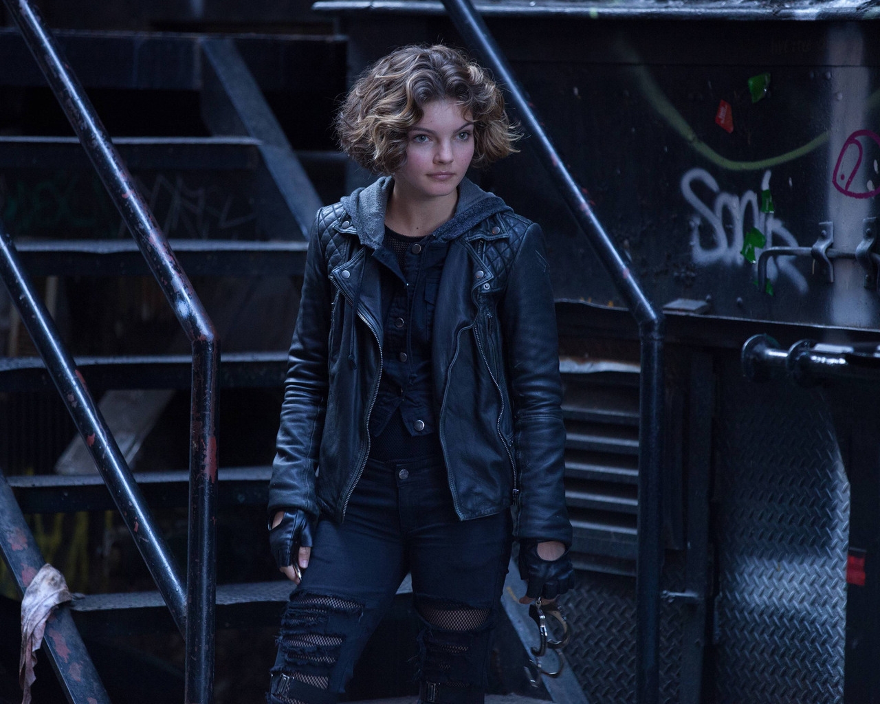 Gotham Selina Kyle for 1280 x 1024 resolution