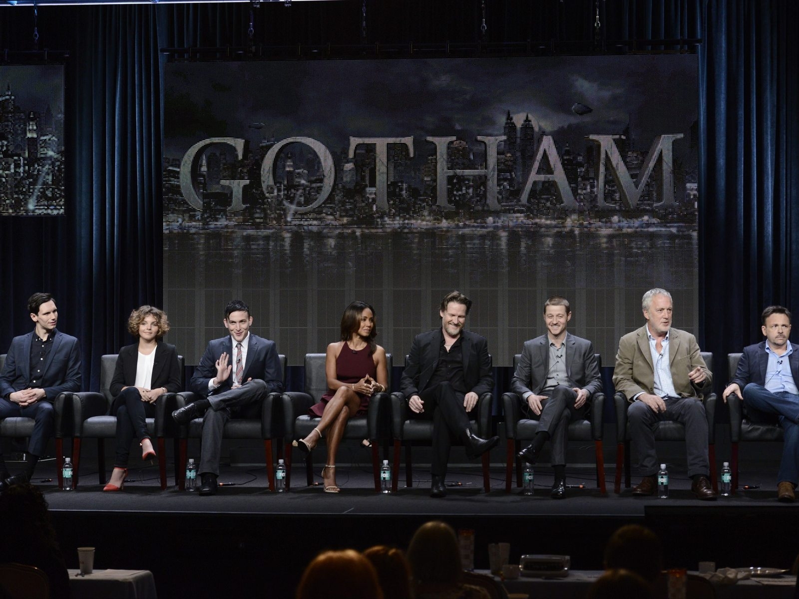 Gotham TV Show Public Interview for 1600 x 1200 resolution