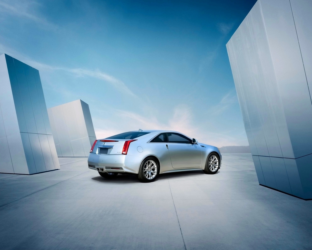 Gourgeous Cadillac CTS  for 1280 x 1024 resolution