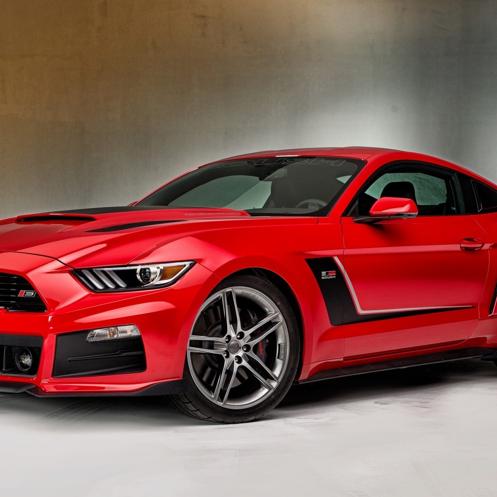 Gourgeous Red Ford Mustang for 1024 x 1024 iPad resolution