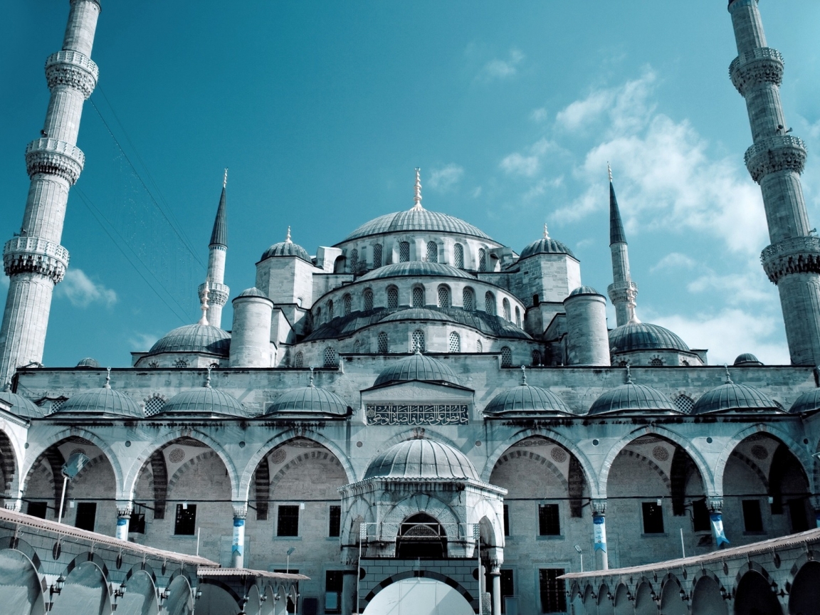 Grand Mosque Istanbul for 1152 x 864 resolution