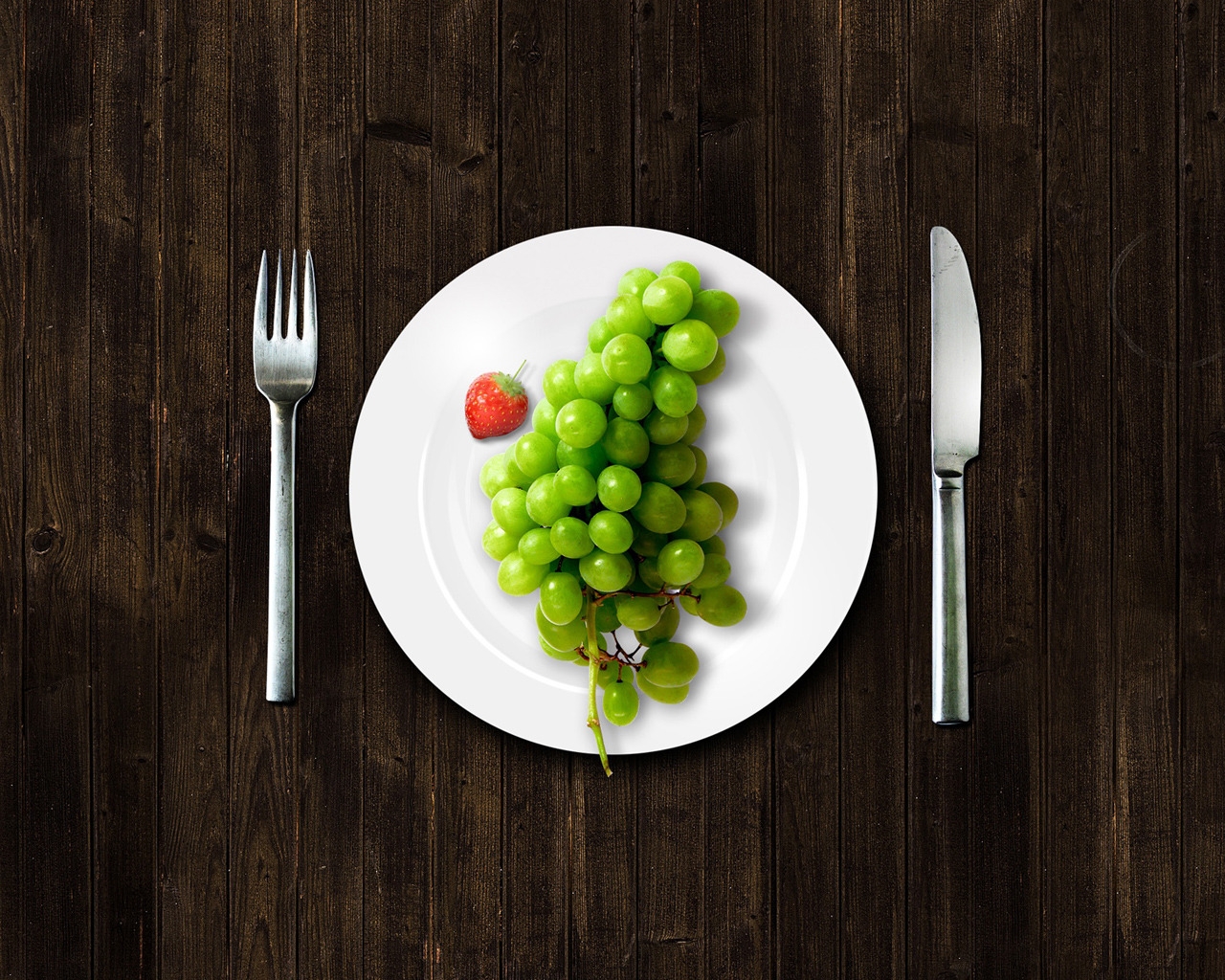 Grape Dinner for 1280 x 1024 resolution