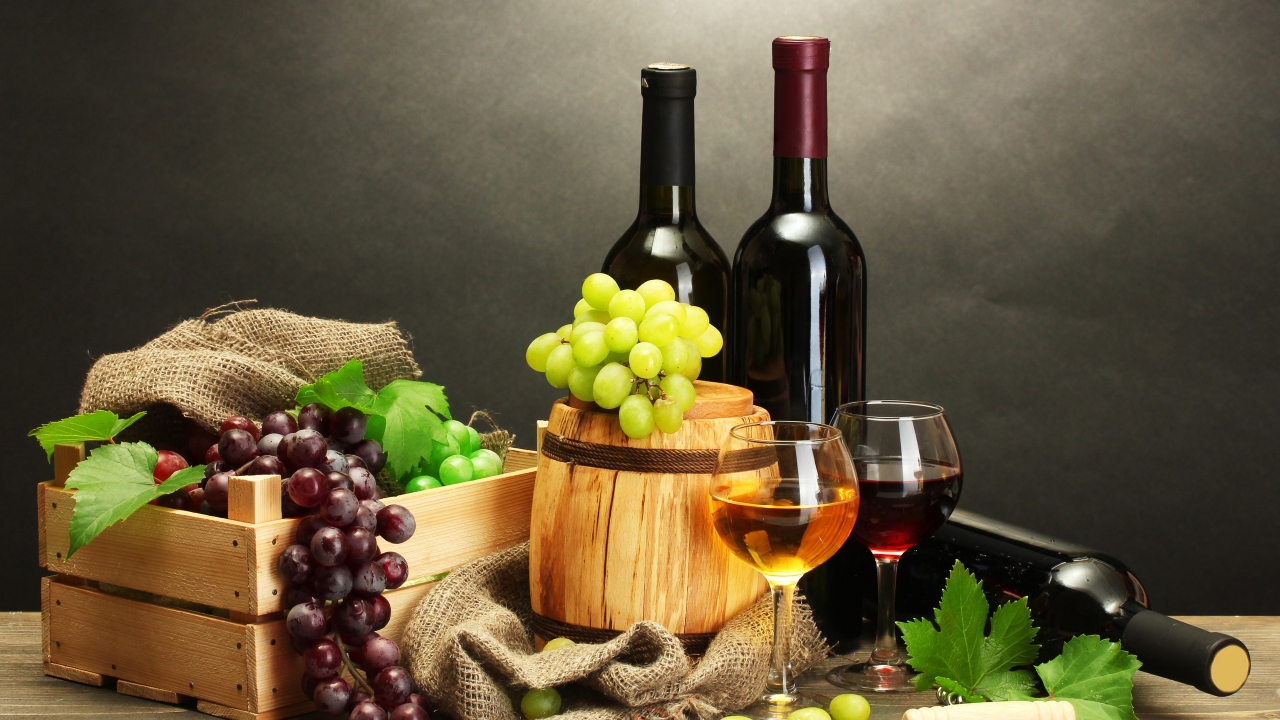 Grapes and Wine for 1280 x 720 HDTV 720p resolution