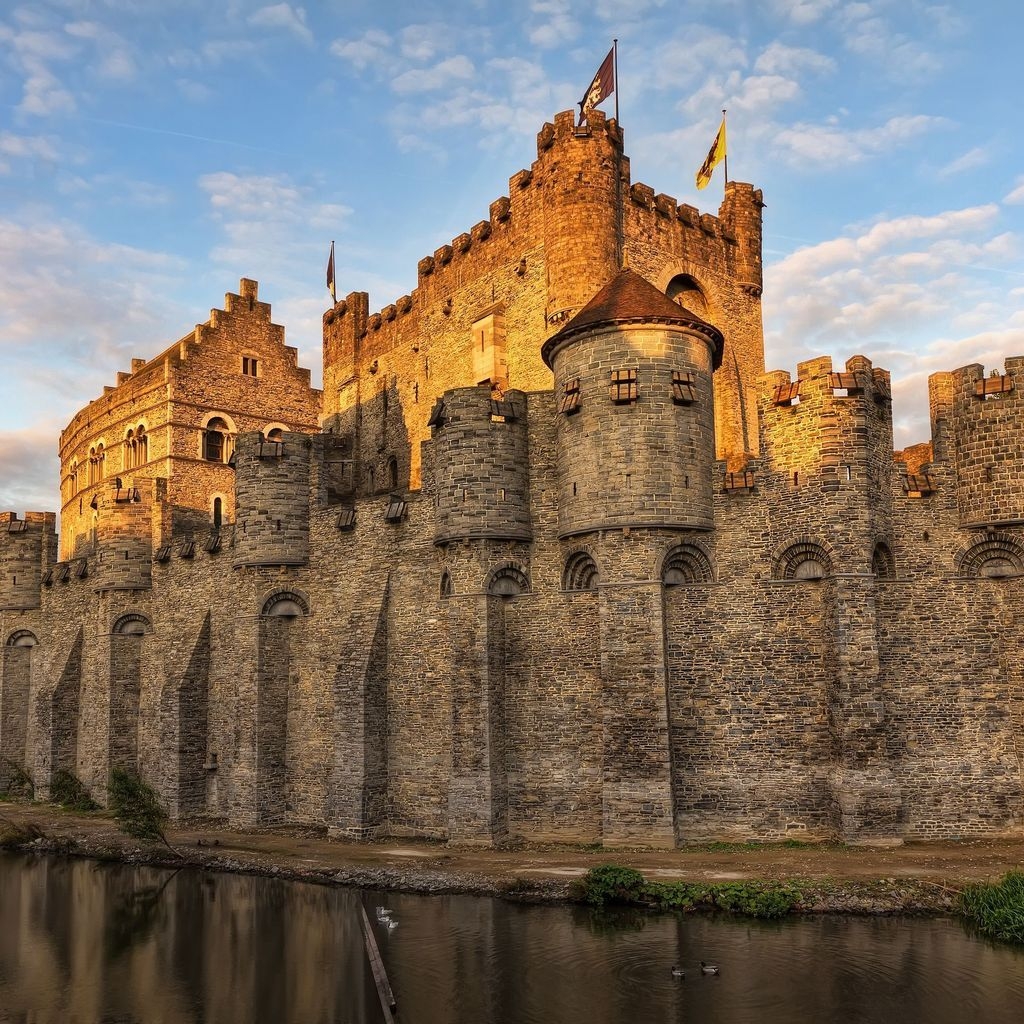 Gravensteen Castle Ghent for 1024 x 1024 iPad resolution
