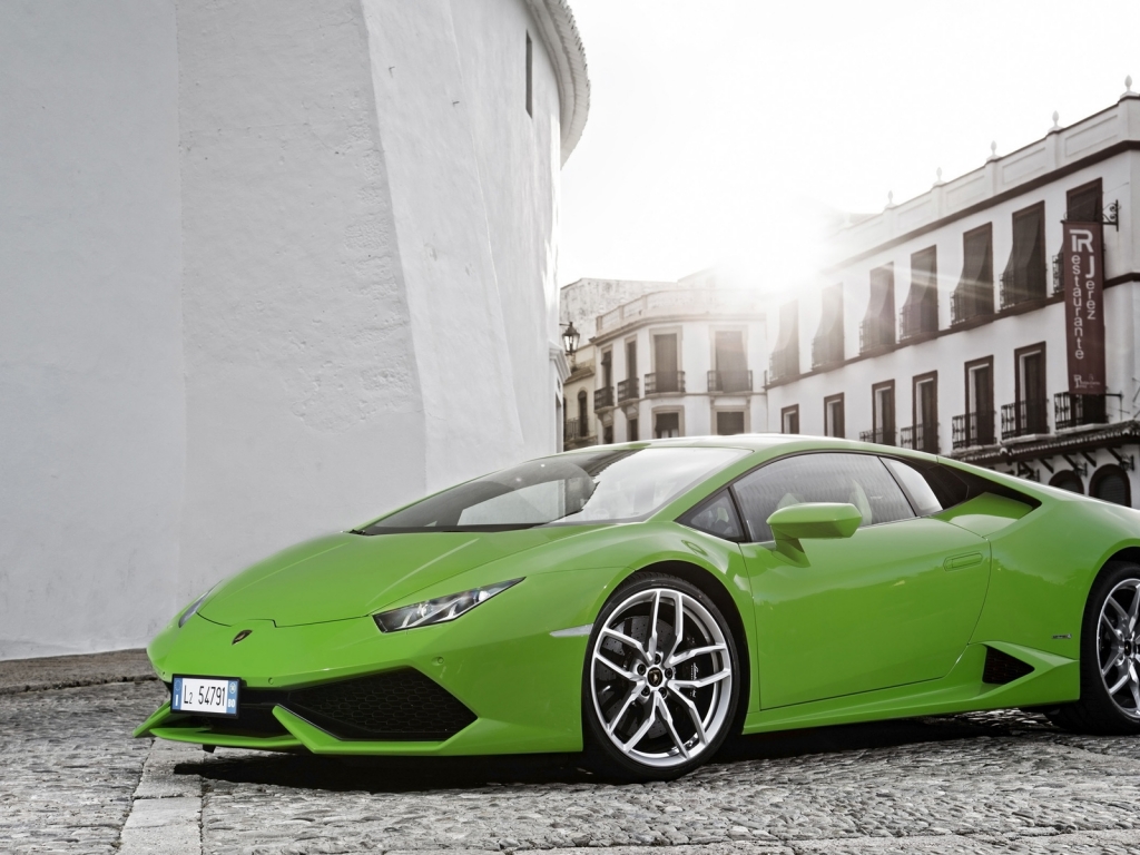 Green Lamborghini Huracan for 1024 x 768 resolution