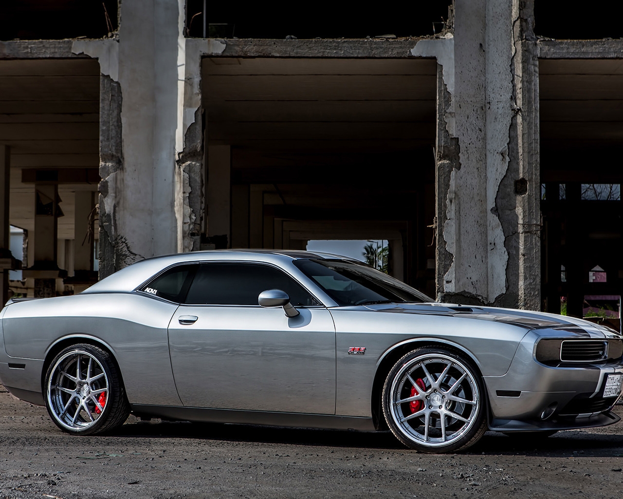 Grey ADV Dodge Challenger for 1280 x 1024 resolution