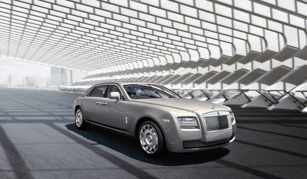 Grey Rolls Royce Ghost for 1024 x 600 widescreen resolution