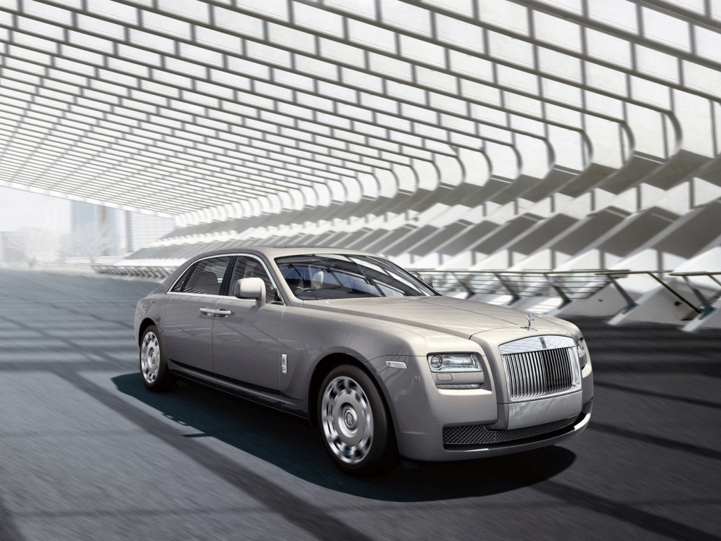 Grey Rolls Royce Ghost for 1024 x 768 resolution