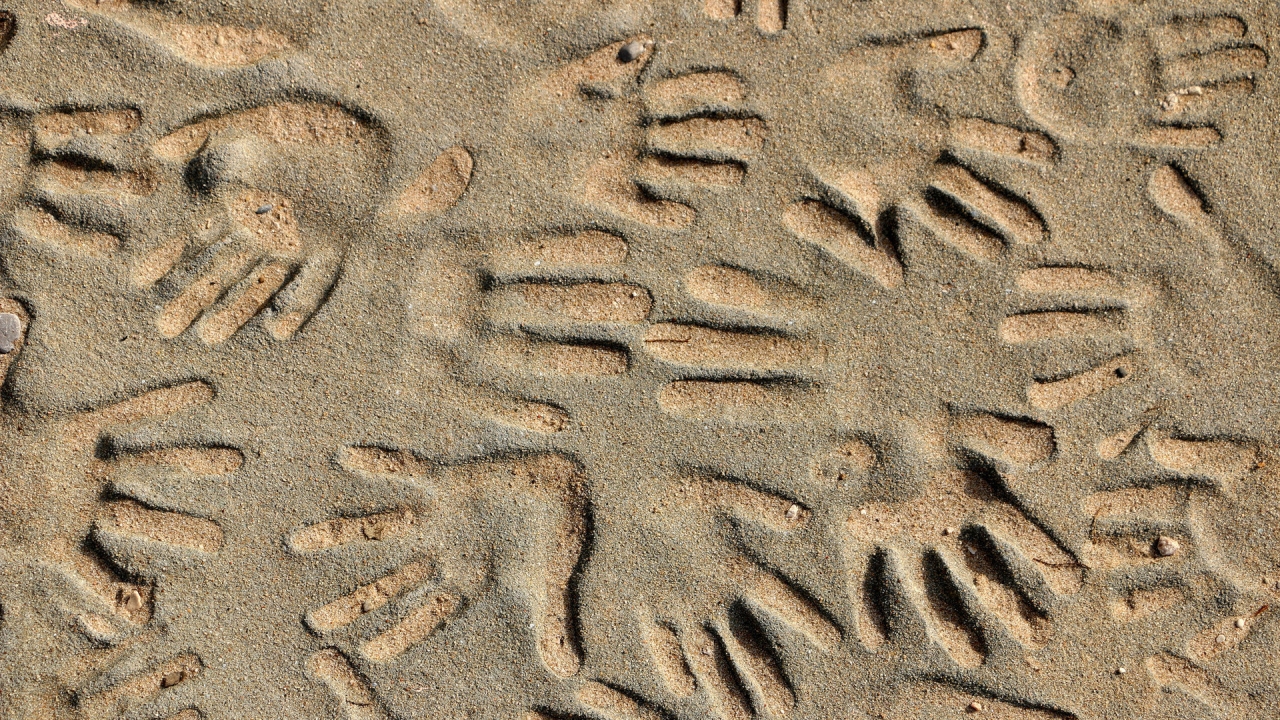 Handprints in the Sand for 1280 x 720 HDTV 720p resolution