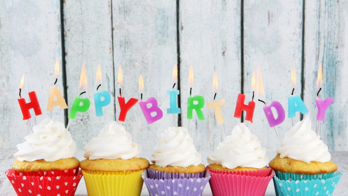 Happy Birthday Cupcakes for 1366 x 768 HDTV resolution
