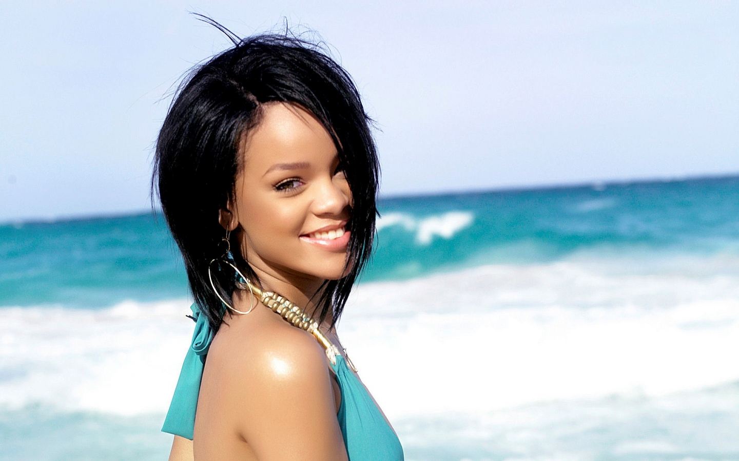 Happy Rihanna for 1440 x 900 widescreen resolution