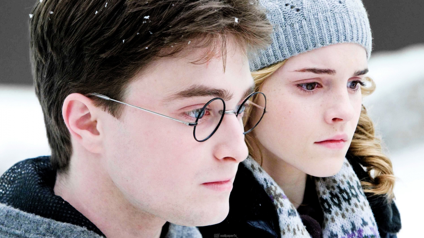 Harry and Hermione for 1366 x 768 HDTV resolution