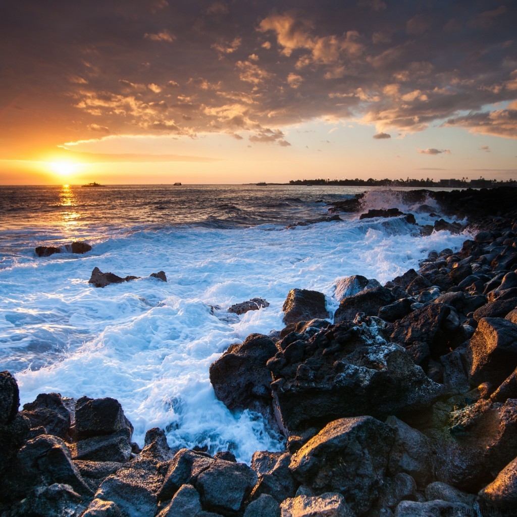 Hawaii Sunset for 1024 x 1024 iPad resolution