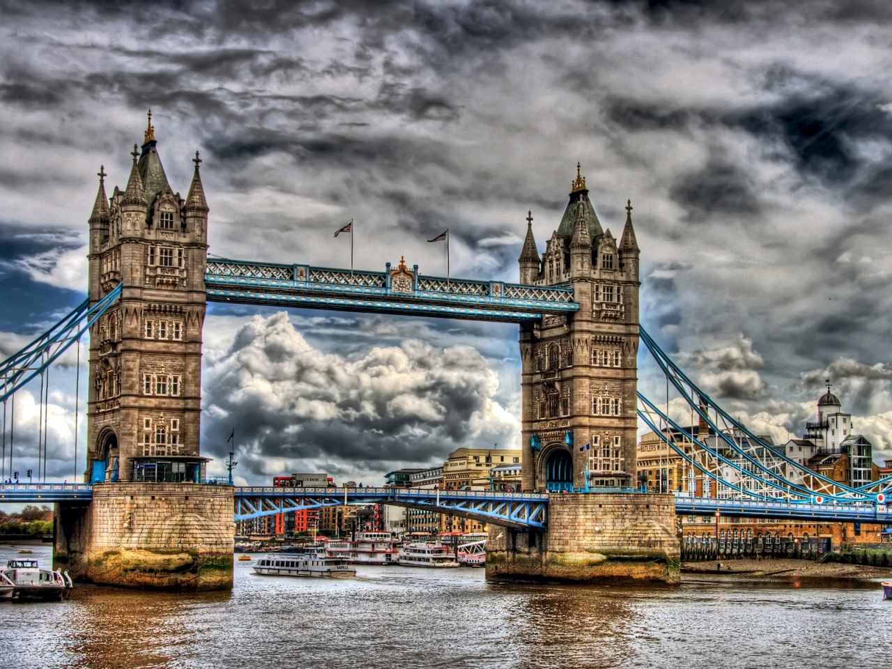 HDR Tower Bridge for 1280 x 960 resolution