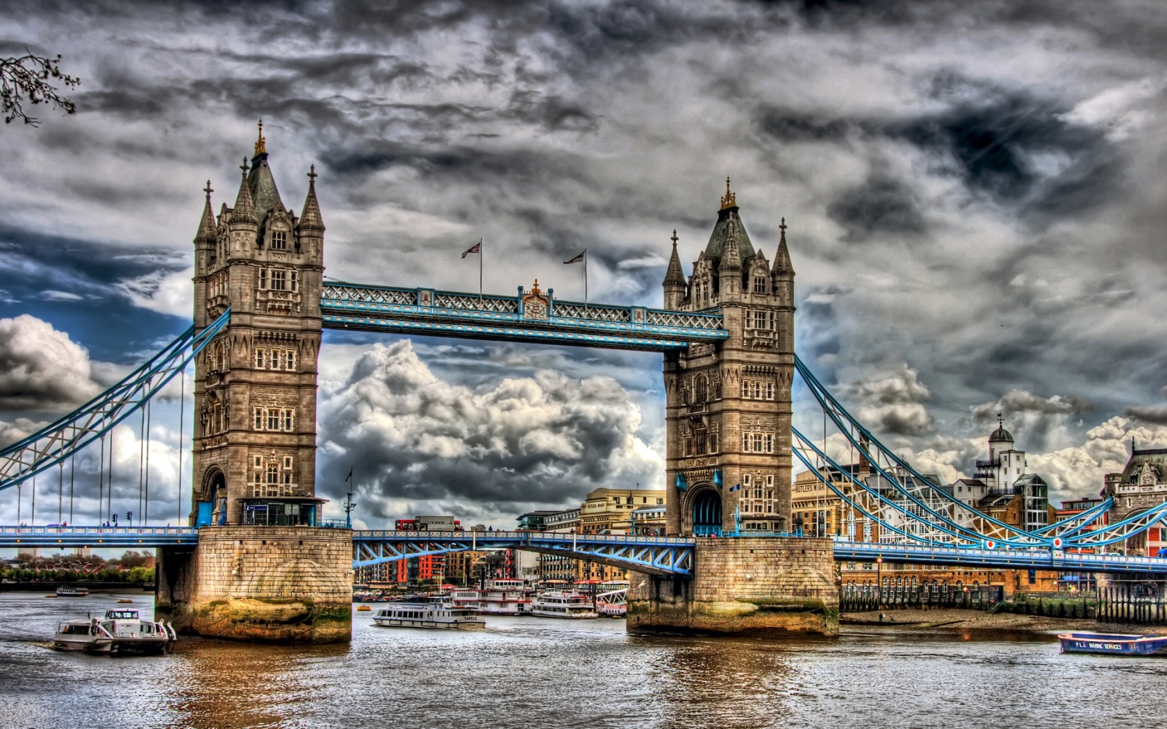 HDR Tower Bridge for 1680 x 1050 widescreen resolution
