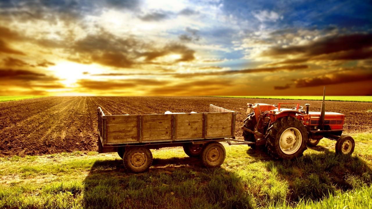 HDR Tractor for 1280 x 720 HDTV 720p resolution