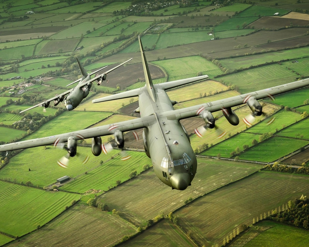 Hercules Aircraft for 1280 x 1024 resolution