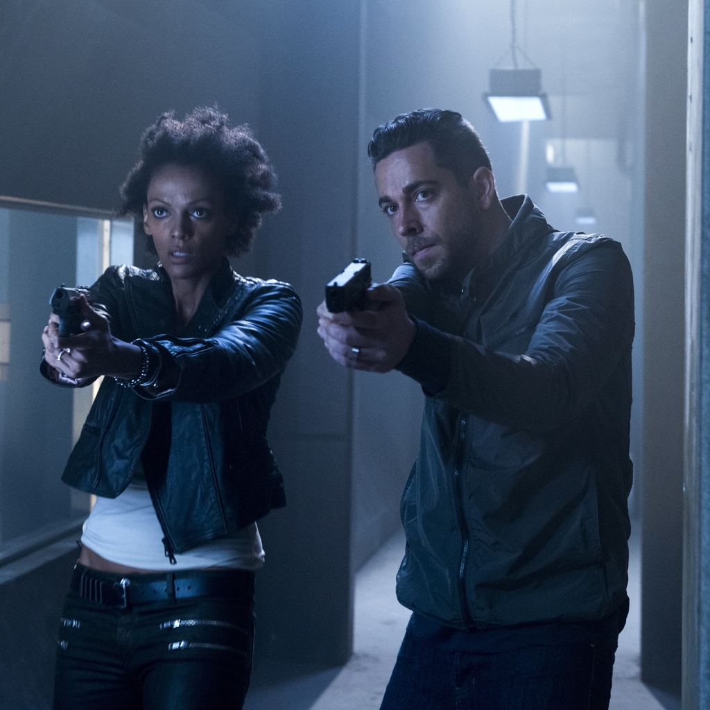 Heroes Reborn Luke Collins and Joanne Collins for 1024 x 1024 iPad resolution