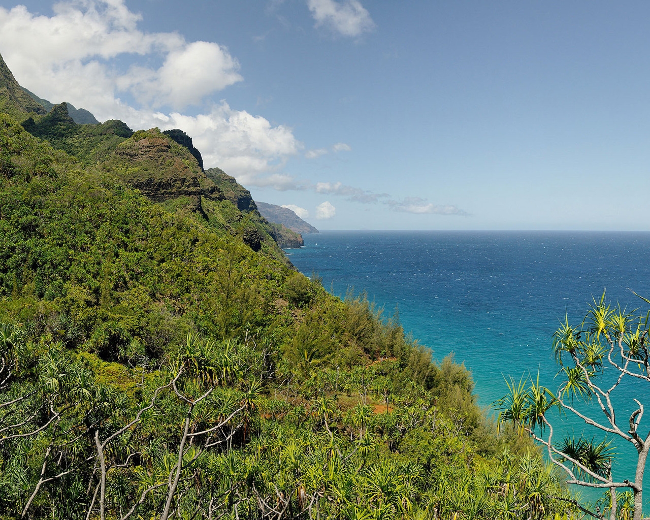 Hiking The Na Pali for 1280 x 1024 resolution