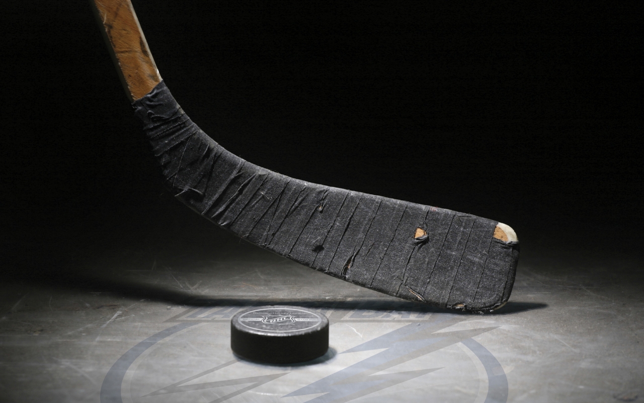 Hockey Puck for 1280 x 800 widescreen resolution