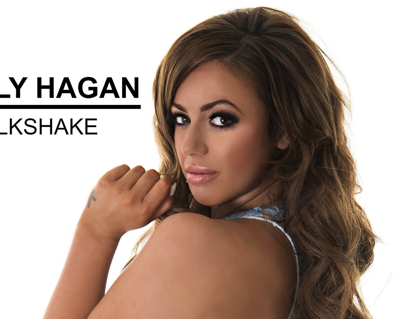 Holly Hagan Look for 1280 x 1024 resolution
