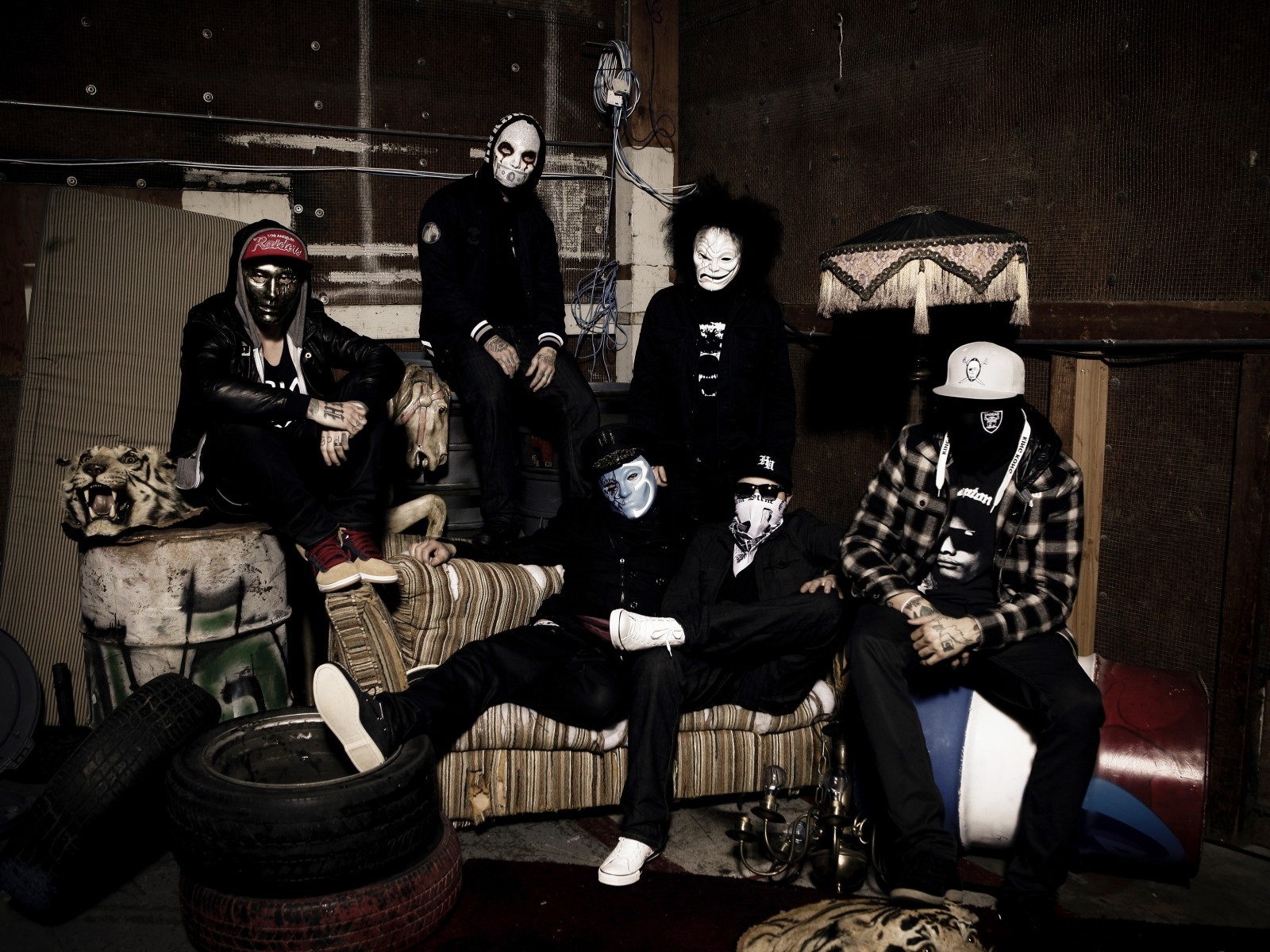 Hollywood Undead Mask for 1600 x 1200 resolution