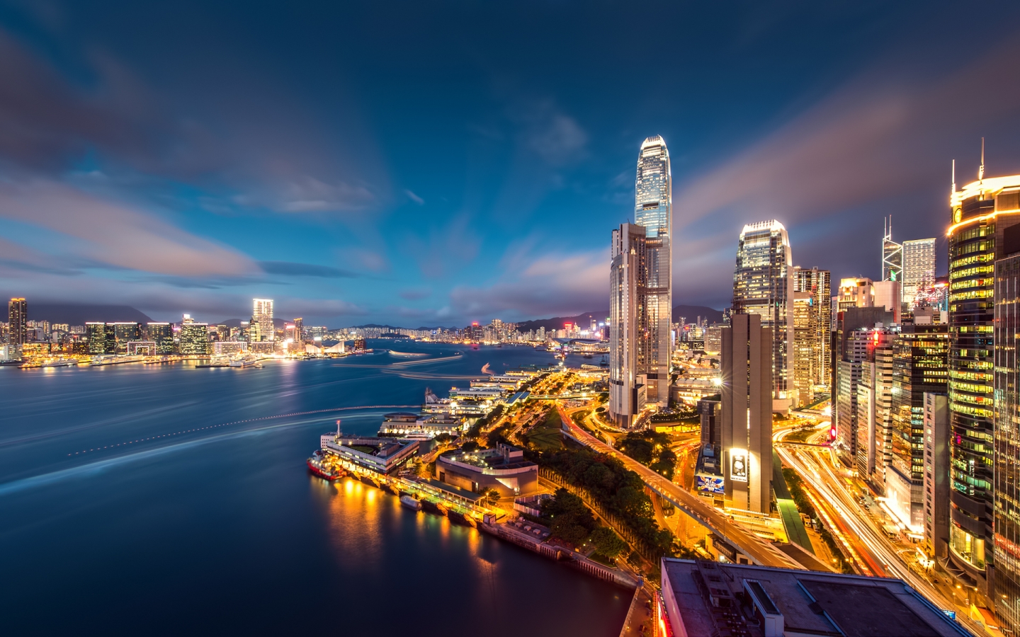 Hong Kong Skyscrapers for 1440 x 900 widescreen resolution