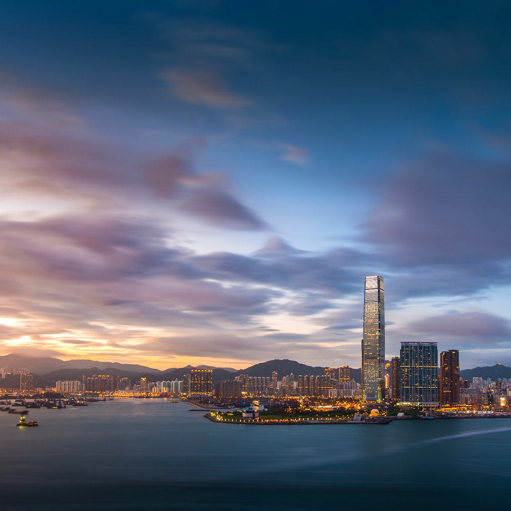 Hong Kong Sunset for 1024 x 1024 iPad resolution