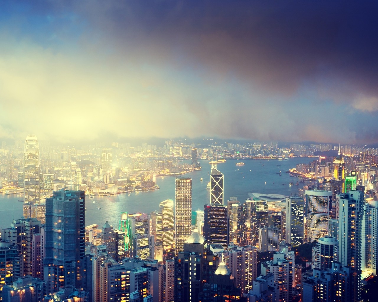 Hong Kong Victoria Peak for 1280 x 1024 resolution