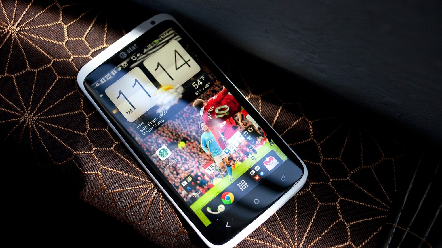 HTC One for 1536 x 864 HDTV resolution