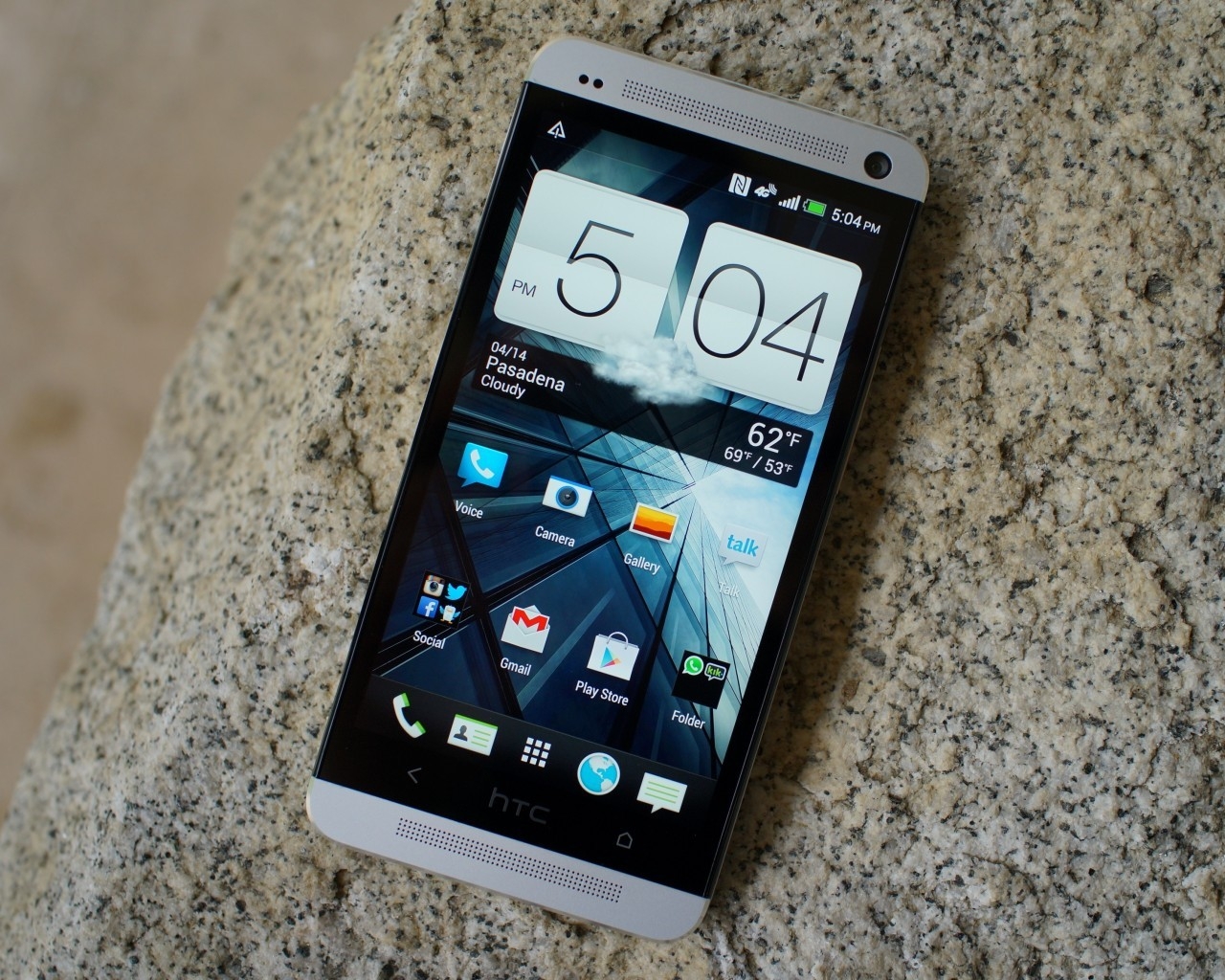 HTC One Device for 1280 x 1024 resolution
