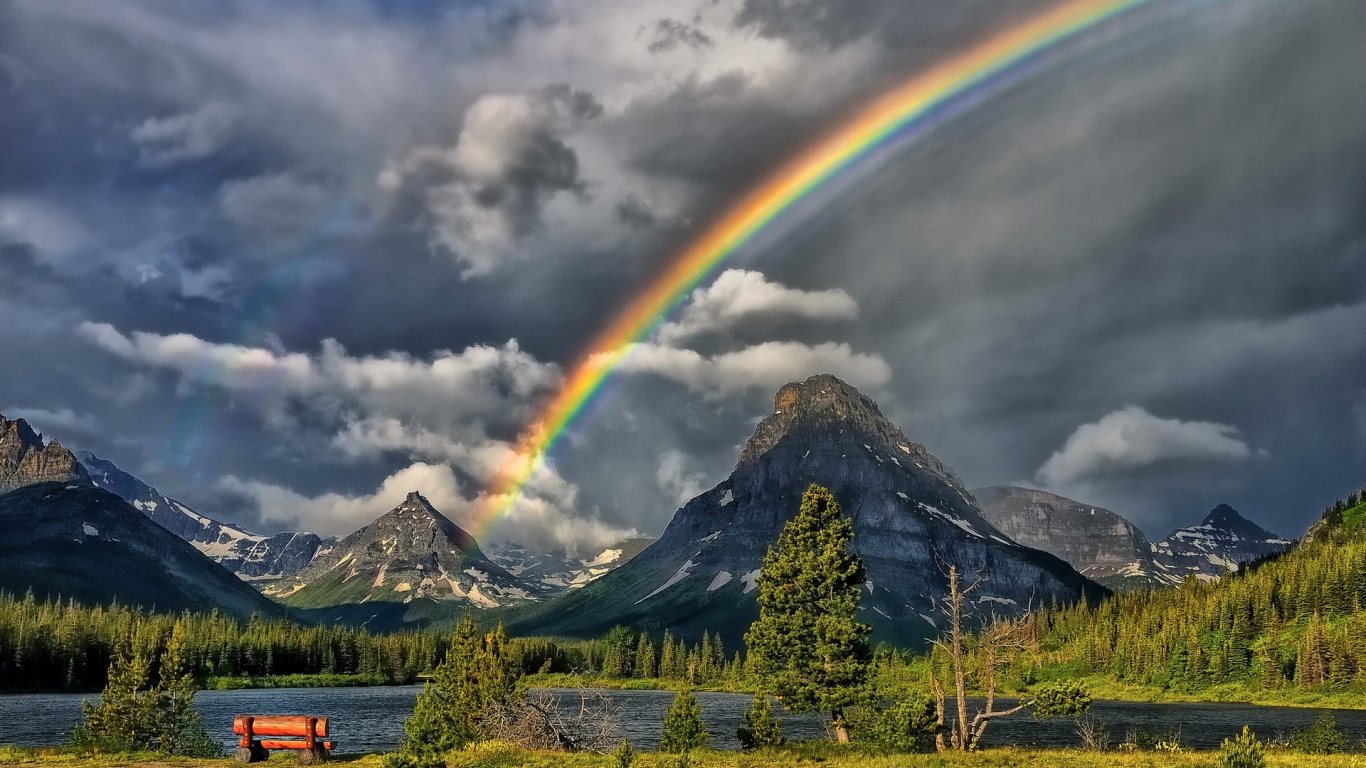 Huge Rainbow for 1366 x 768 HDTV resolution