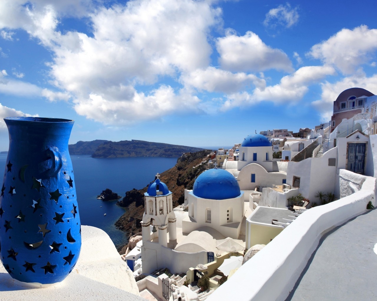 Ideal View from Santorini for 1280 x 1024 resolution