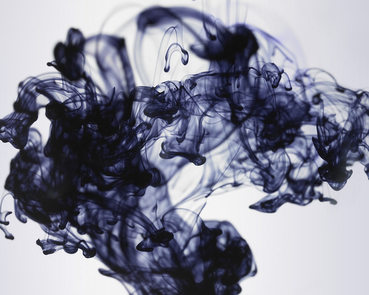 Ink Smoke for 1280 x 1024 resolution