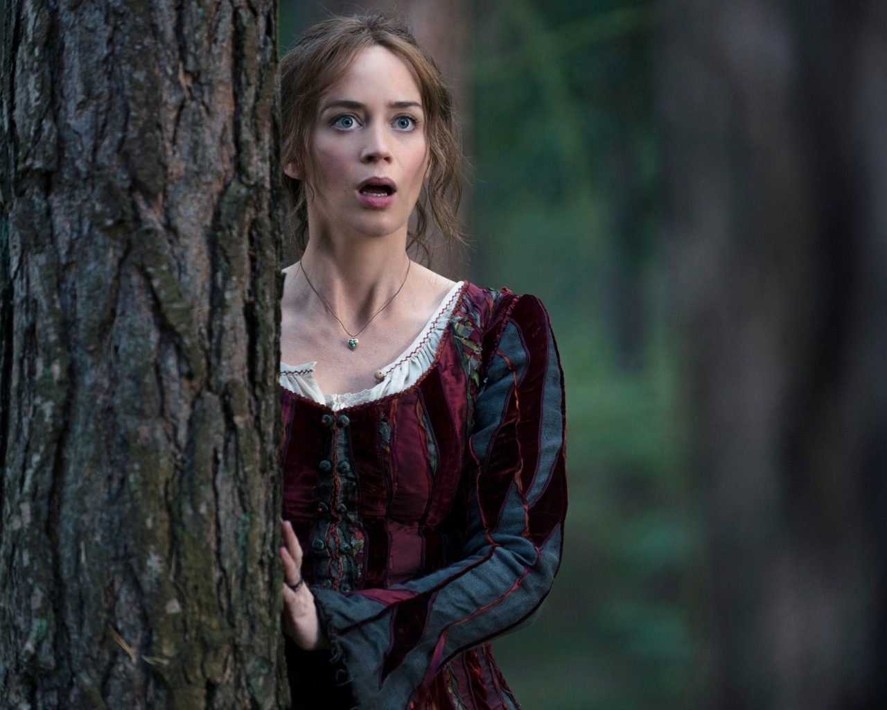 Into the Woods Emily Blunt for 1280 x 1024 resolution