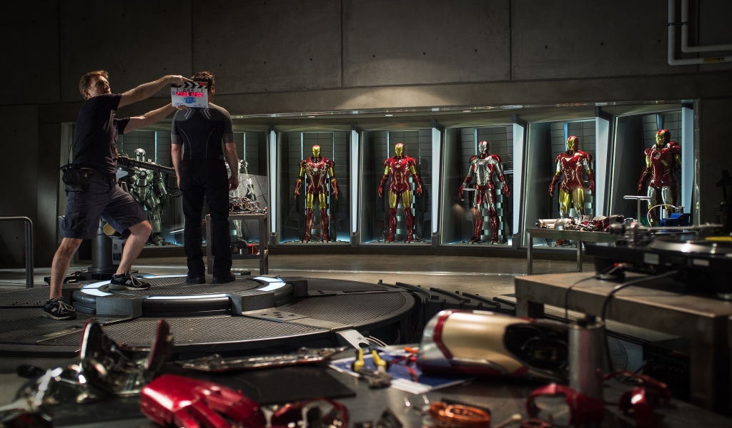 Iron Man 3 Scene for 1024 x 600 widescreen resolution
