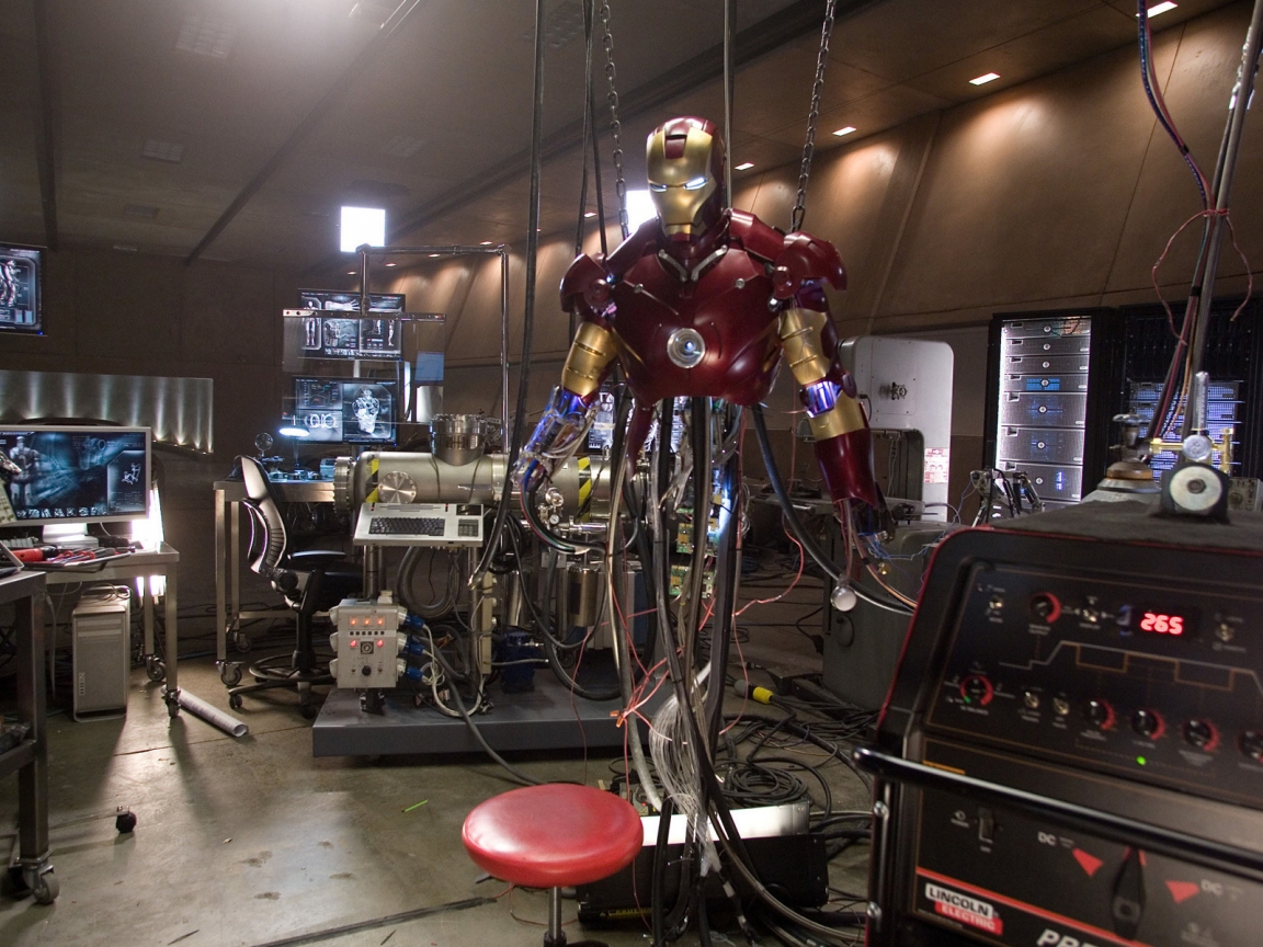 Iron Man Laboratory for 1152 x 864 resolution